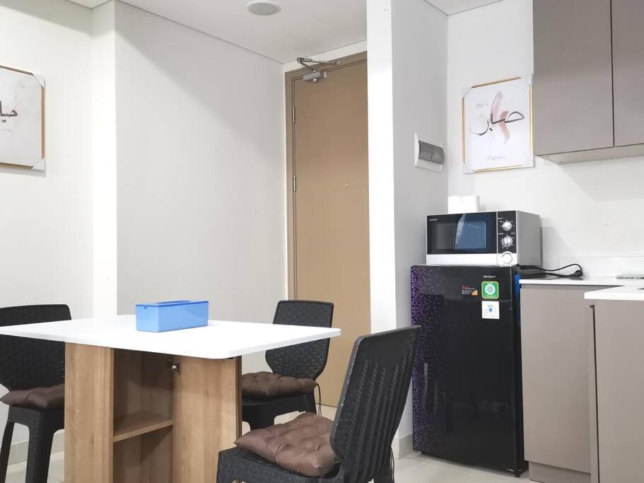 Pik Family 2 Bedroom, 5 Beds & Balcony Best View Jakarta Ngoại thất bức ảnh